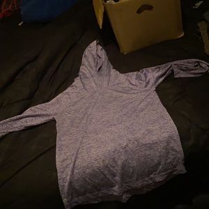 Small athletic long sleeve